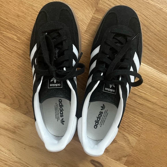 Adidas Gazelle Sneaker - Picture 2 of 4